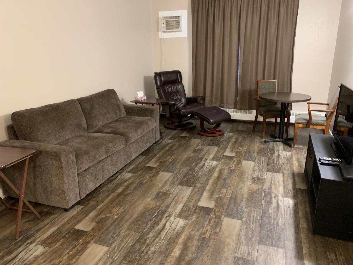 Cold Lake Airways Motel المظهر الخارجي الصورة